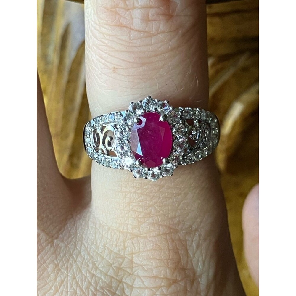 Mahaleo Ruby Ring Size 8